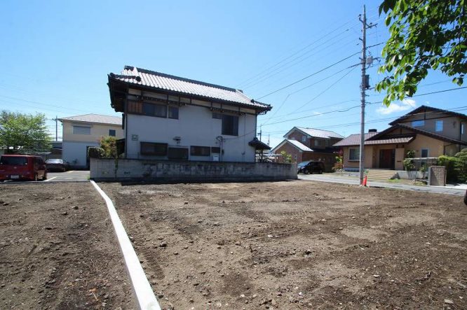 飯塚町　土地