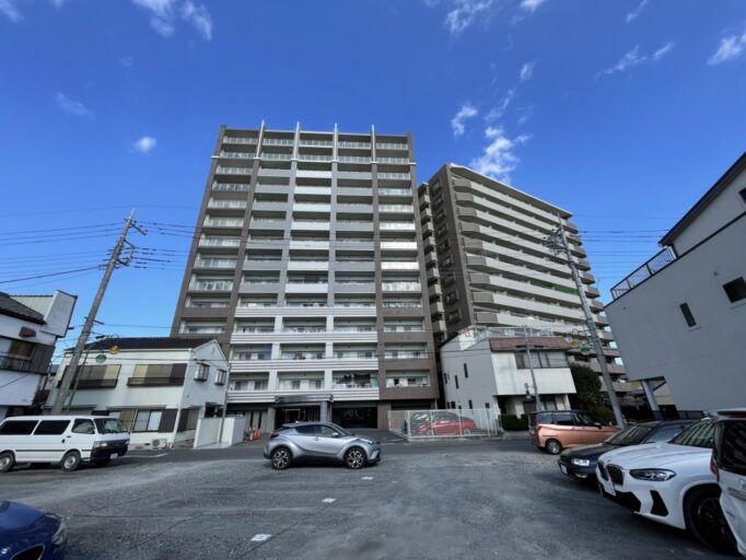 8C648C08-C603-4CC4-AA7A-D1315F5856C0