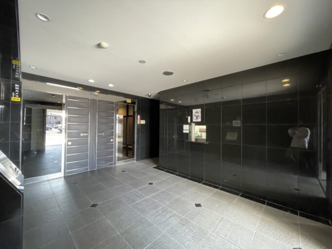 A8D0260F-586E-4418-9E44-3BFCFE4572F3